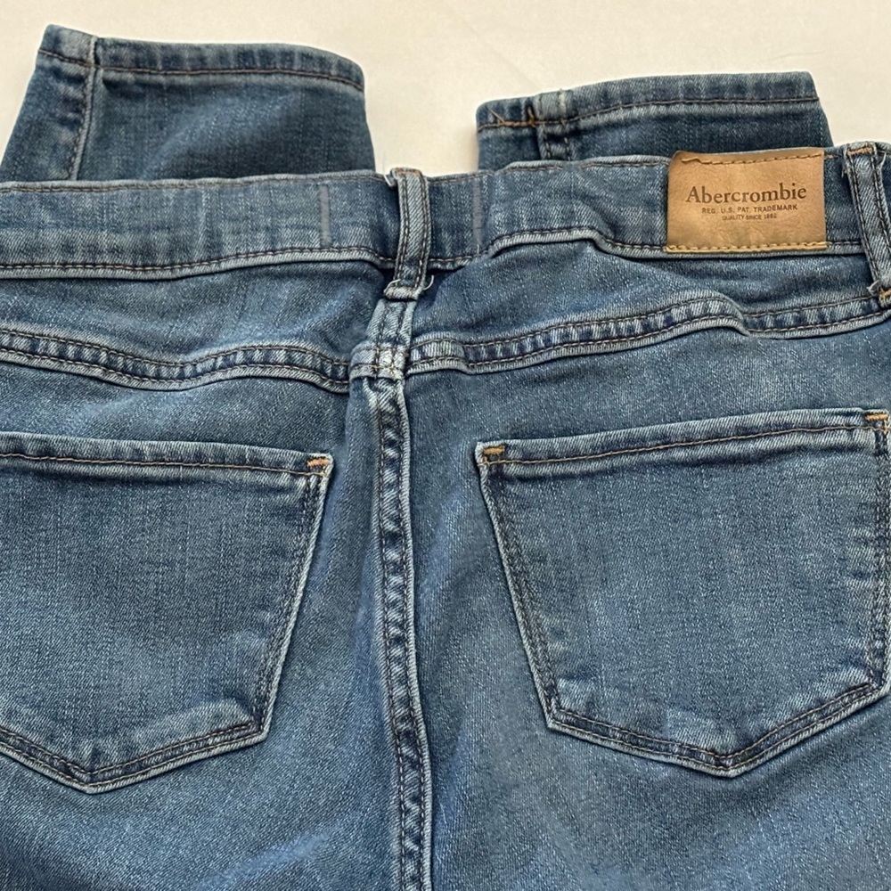 Abercrombie Kids Blue Jeggings